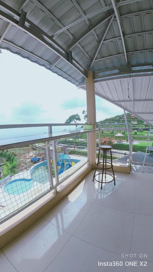 Pojok Kahyangan Homestay And Cabin Kejajar エクステリア 写真